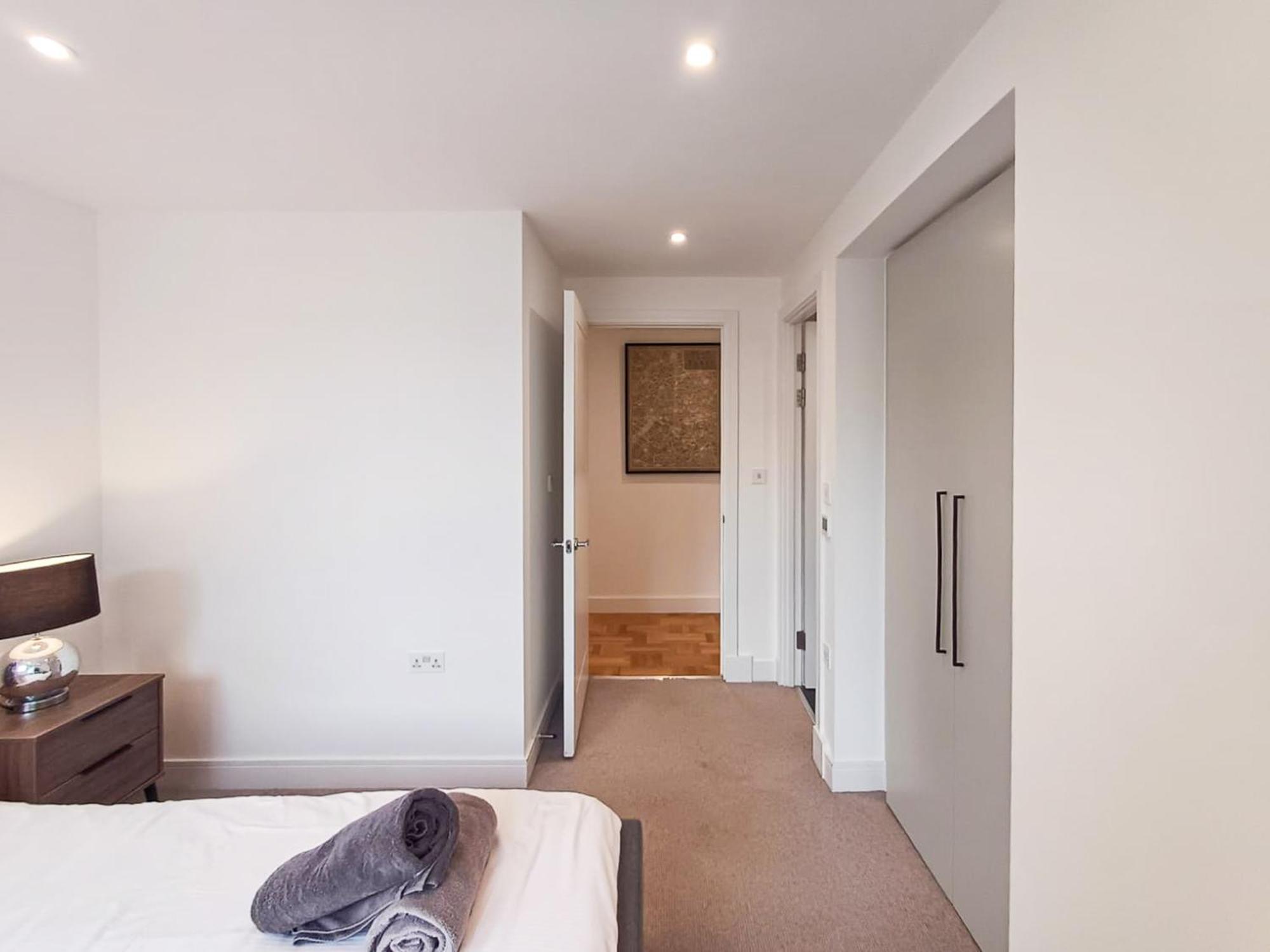 Modern 2-bedroom, 2-bathroom In West Kensington Appartamento *